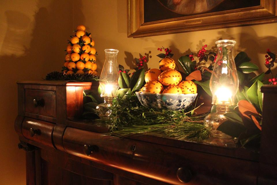 Oaklands Mansion Christmas Candlelight Tour of Homes